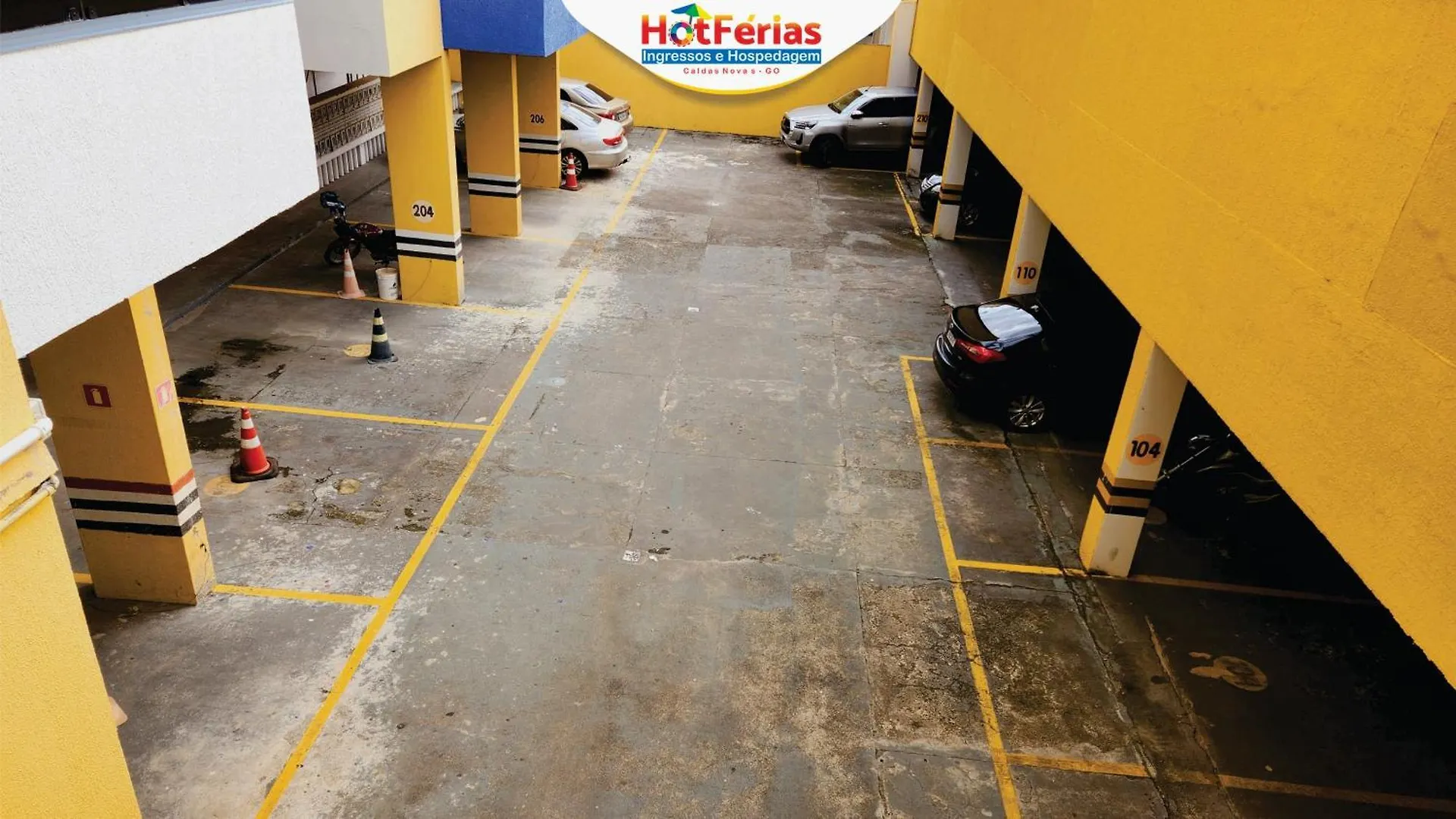 Flat Paradise Com Piscinas Termais, Proximo Ao Shopping Singapura E Ao Centro - Hotferias Caldas Novas 0*,
